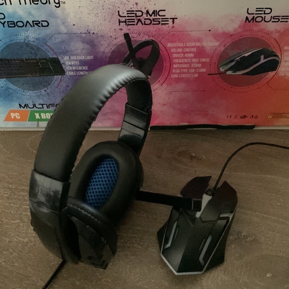 TEACH THEORY PC Gaming Pack - Picture 5 of 6